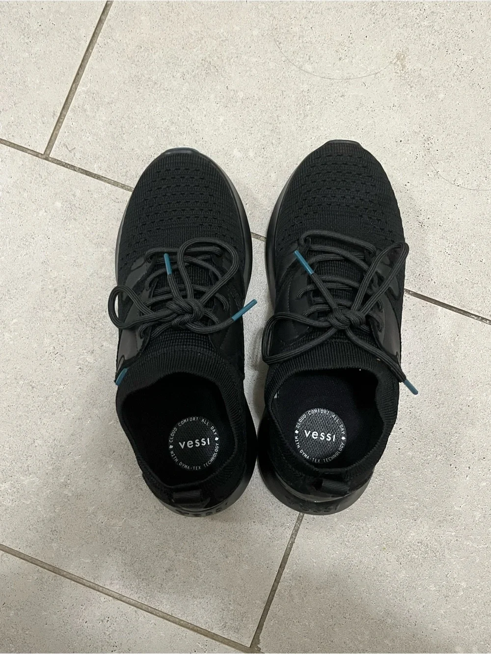 New Waterproof Vessi Black Everyday Move Shoes (size 7) - Picture 2 of 4